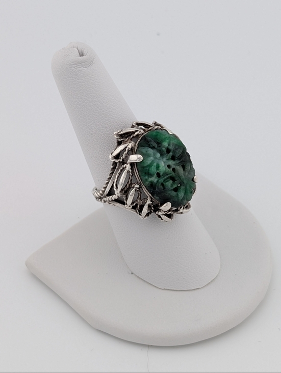 Vintage Jewelry - Sterling & Carved Jade Vintage Cocktail Ring 8 - Chunky Statement Silver Jewelry